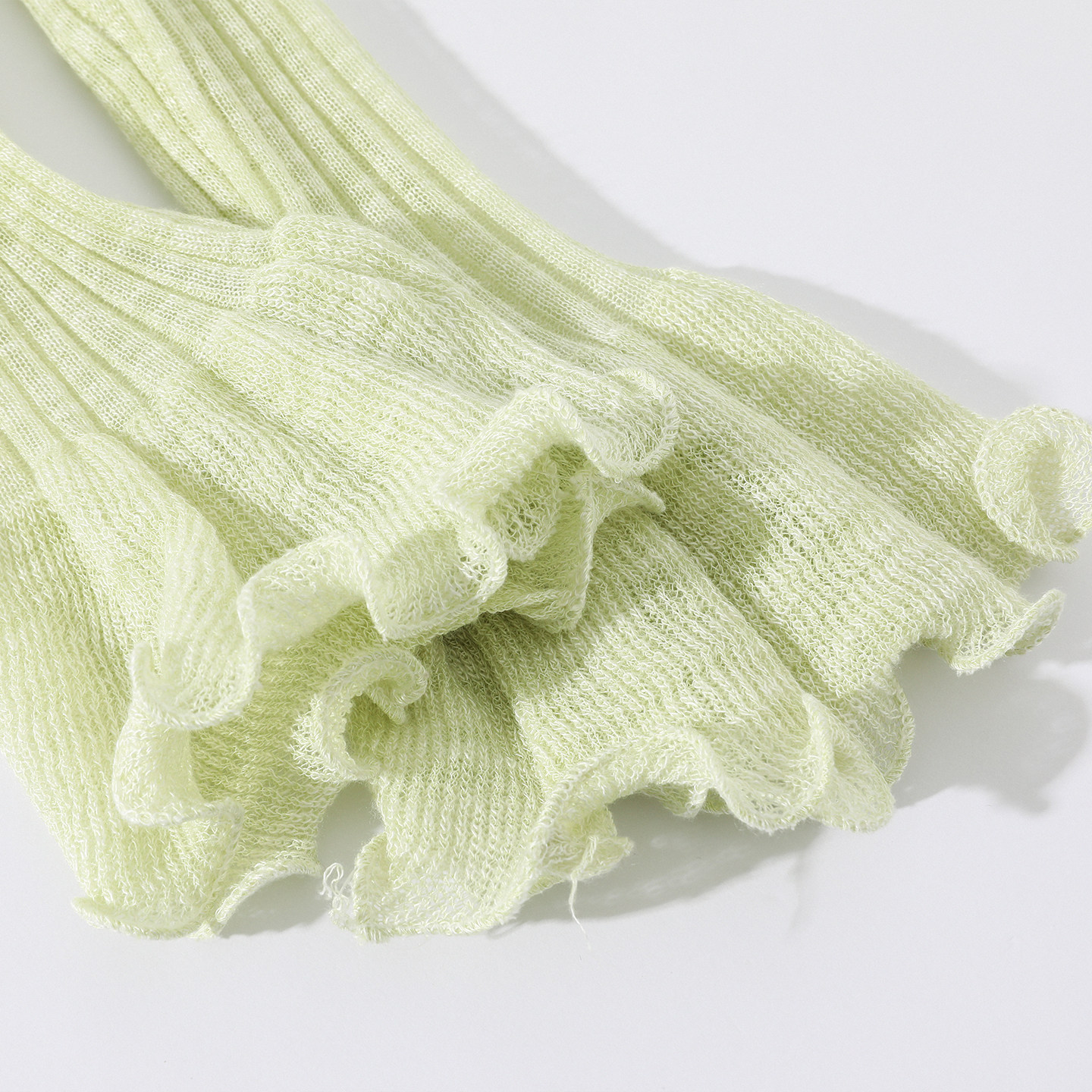 Ruffle finishing detail of APP-001